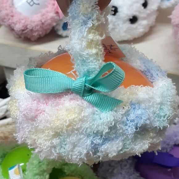 Hand crocheted Fuzzy mini Easter baskets, bunnies (pick 2) - Picture 7 of 11